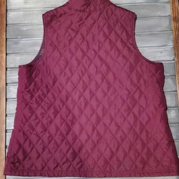 The Women's Plus size Lee Riders 1x Purple Quilted Vest is a stylish and functio - Picture 3 of 4